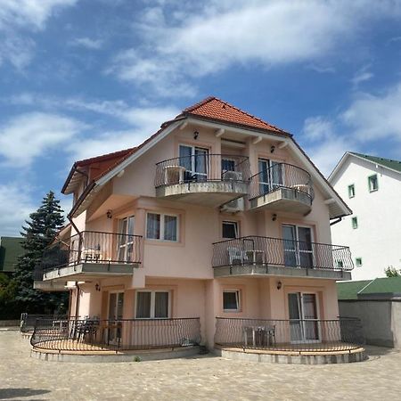 Abigel Apartmanhaz Balatonfüred Eksteriør billede